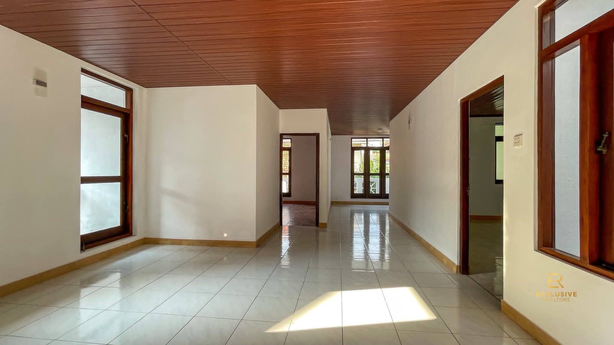 Houses for sale in Maharagama, Colombo — Well Maintained House for Sale – Thalawathugoda